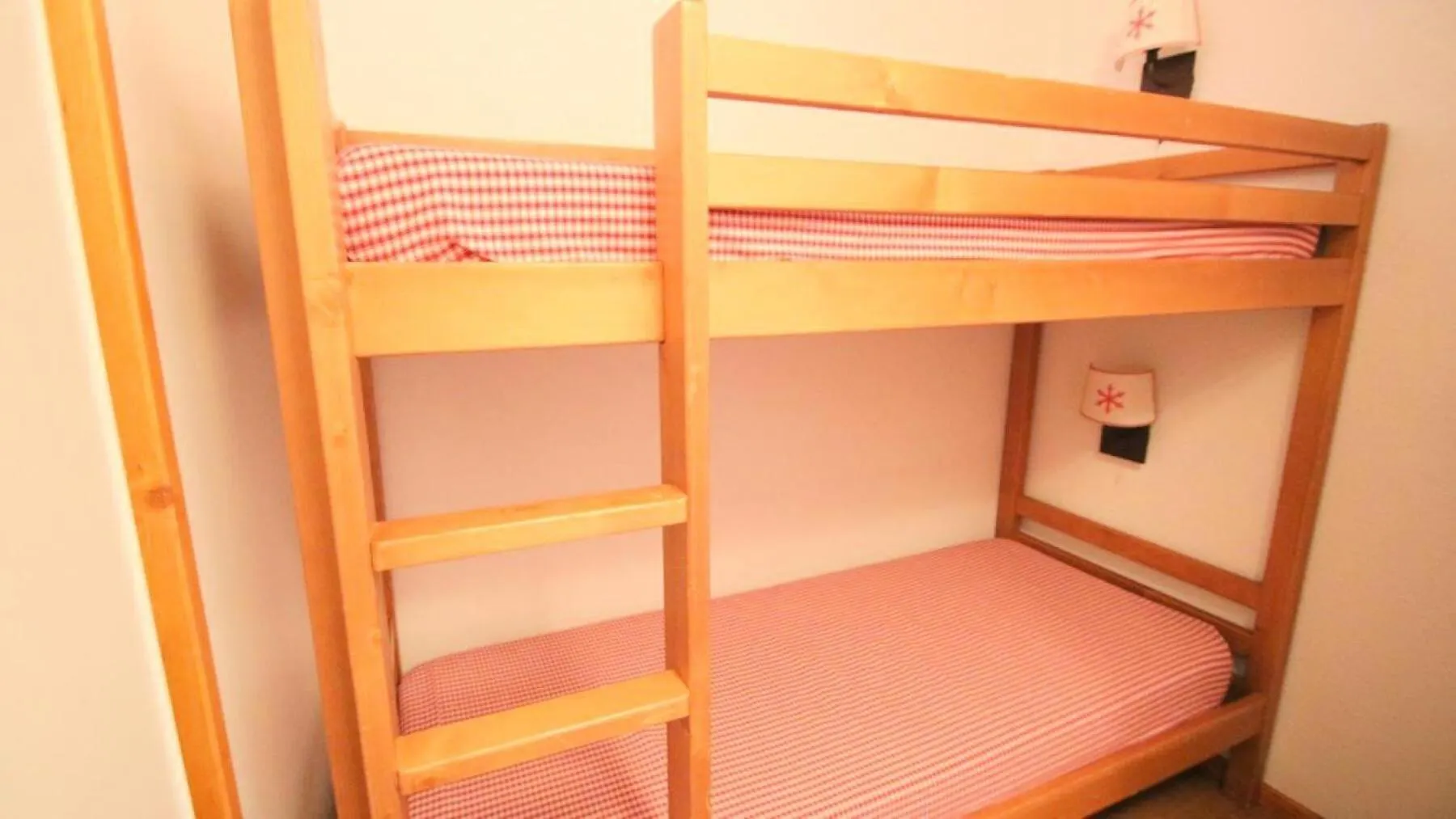 Apartment Residence Parc Aux Etoiles - A010Pae - Appt T2 Cabine Avec Terrasse - 4/6 Pers Mae-8684 Narreyroux